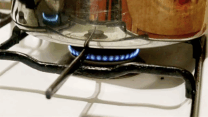 A very, very low flame on which to bake the stovetop sourdough focaccia bread without burning.